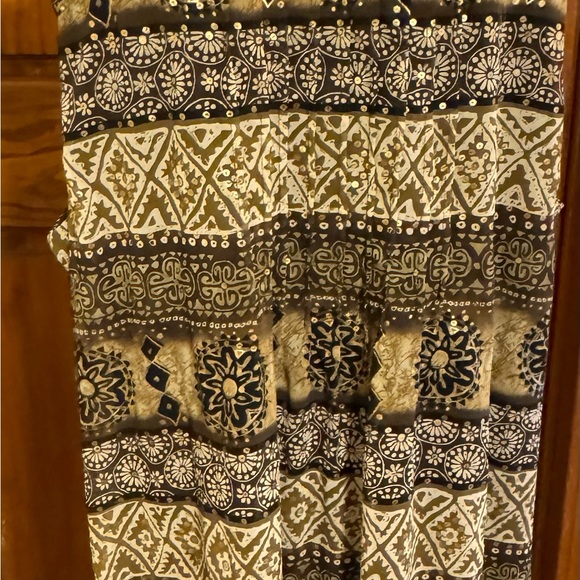 Dress Barn Size 24 Brown Floral Geo Sleeveless w/Pleats  & Metallic Accents.EUC - Picture 4 of 7